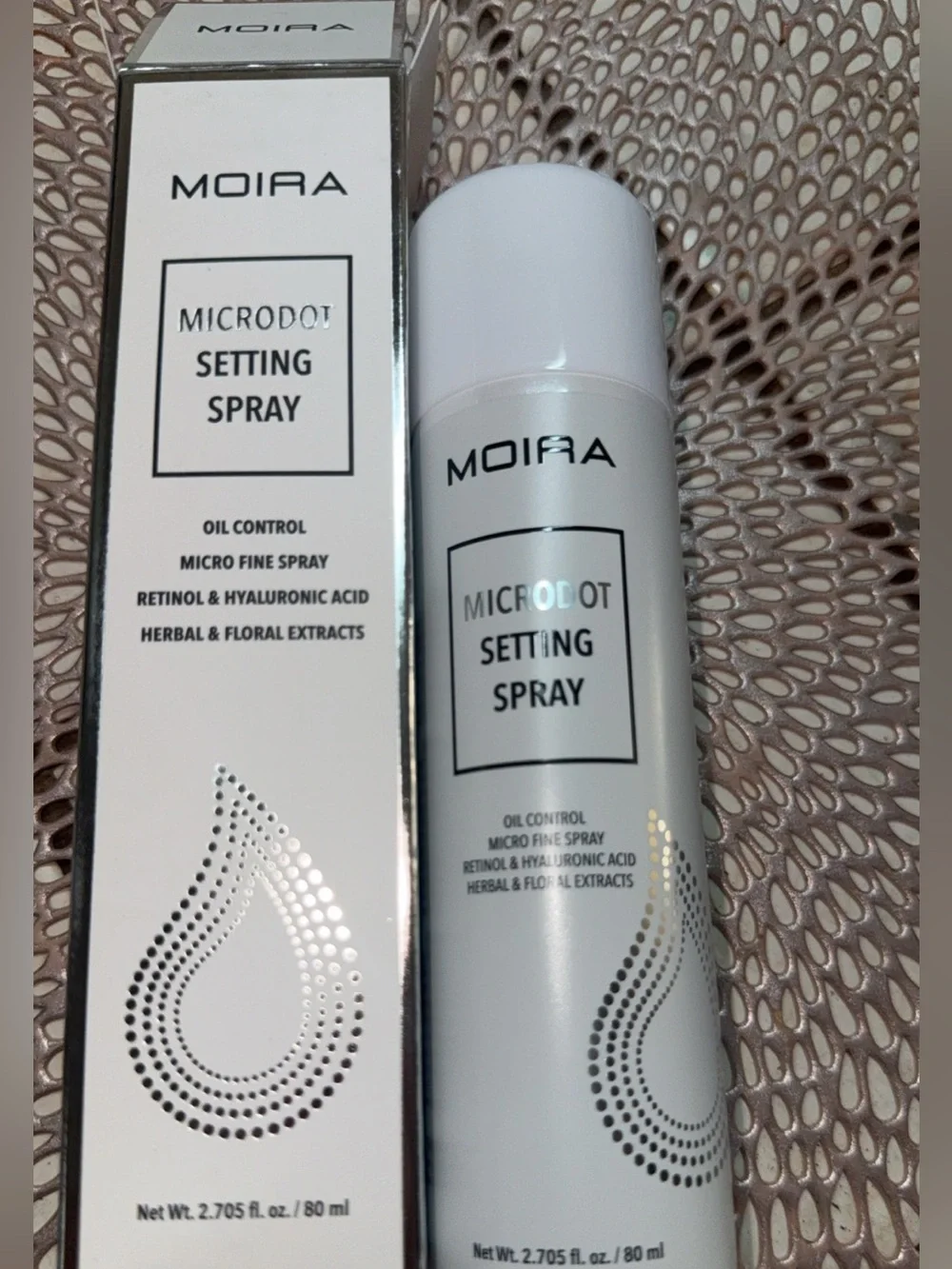 Moi Microdot Setting Spray - White & Silver Accents